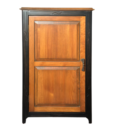 Cabinet 1